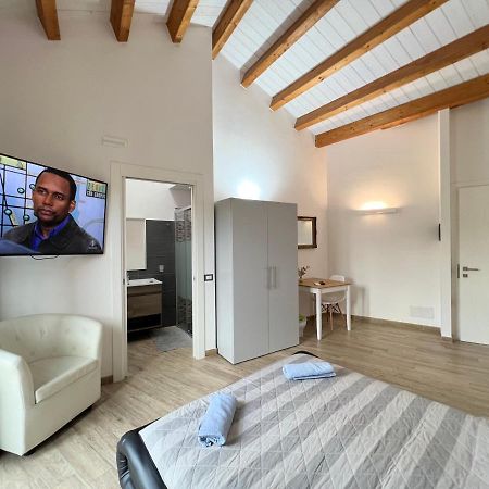 Ferienwohnung L'Angelo Bianco 2 Pula Exterior foto