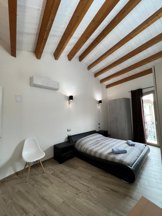 Ferienwohnung L'Angelo Bianco 2 Pula Exterior foto